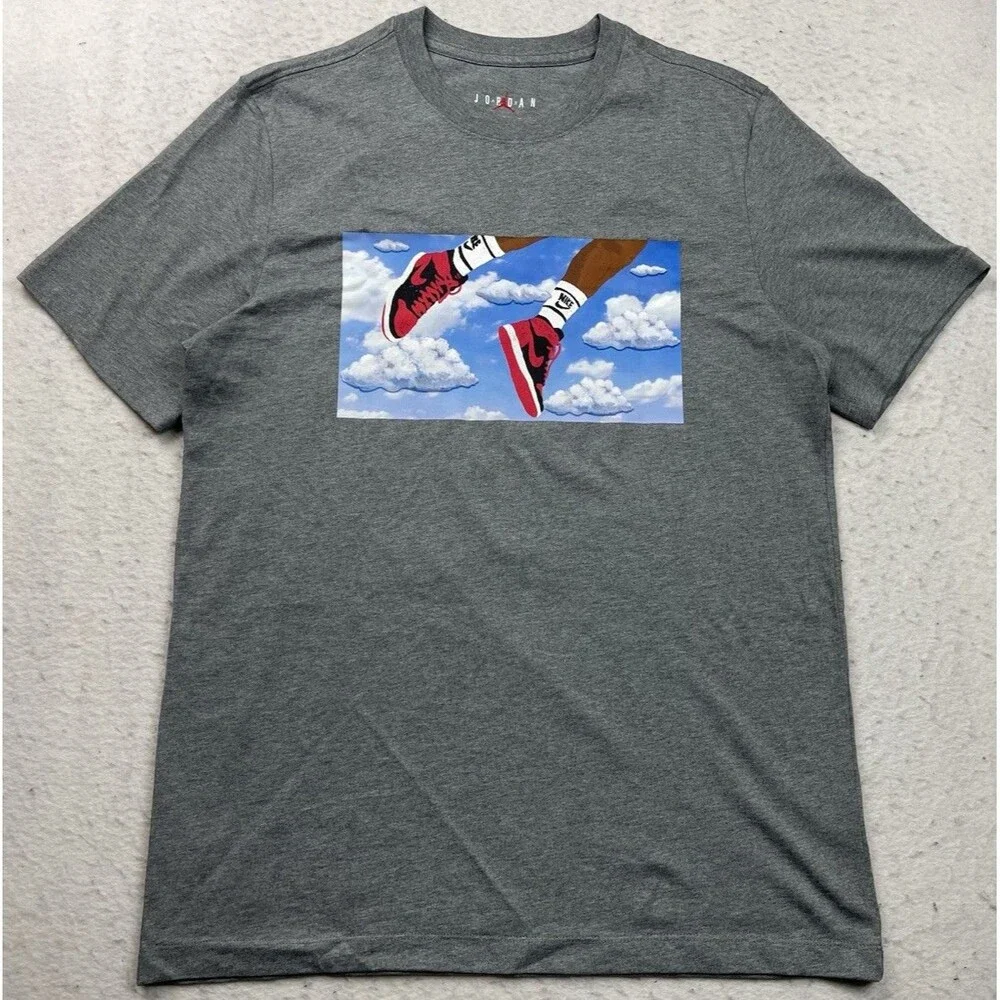 Jordan Flight Essentials Men’s Size Medium Heather Gray Graphic T-Shirt